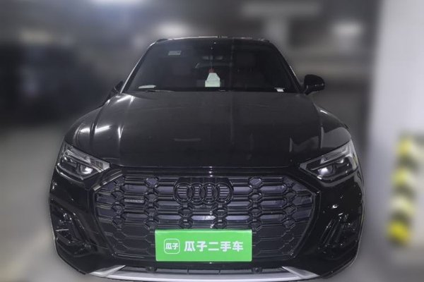 Audi Q5L 2024, 17700 км, за 31841 USD