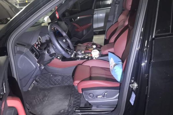 Audi Q5L 2024, 17700 км, за 31841 USD - фото 15