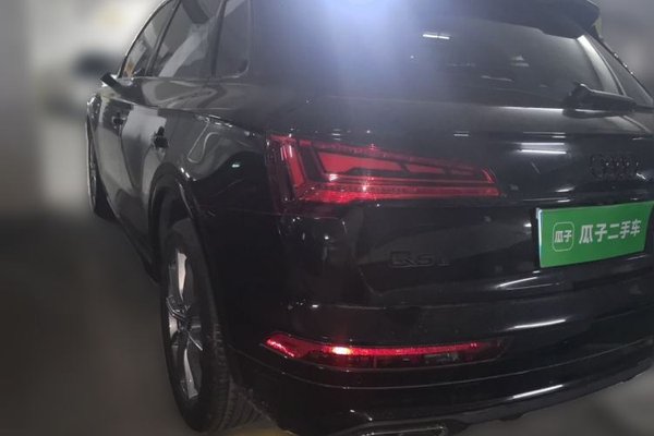 Audi Q5L 2024, 17700 км, за 31841 USD