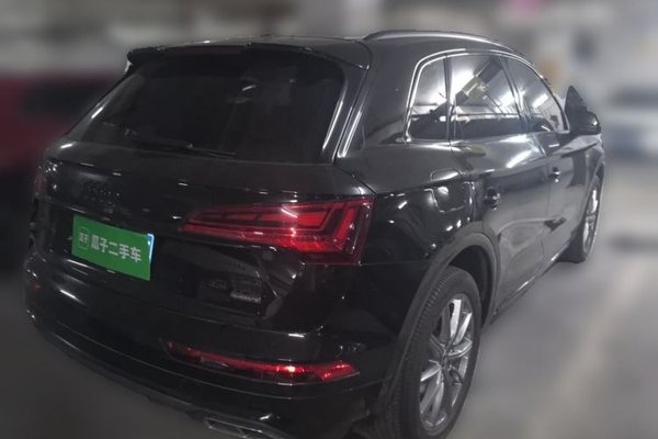 Audi Q5L 2024, 17700 км, за 31841 USD - фото 6