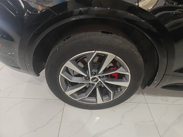 Audi Q5L 2024, 71500 км, за 31210 USD - фото 10
