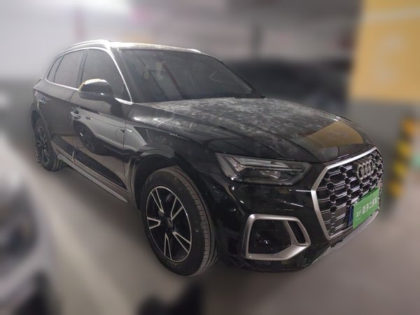 Audi Q5L 2025, 3700 км, за 31226 USD