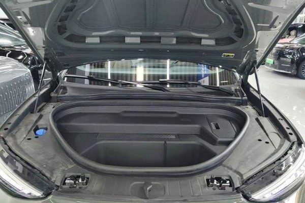 Audi Q6L e-tron 2026, 5500 км, за 43796 USD - фото 30