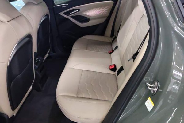 Audi Q6L e-tron 2026, 5500 км, за 43796 USD - фото 25