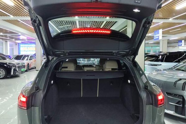 Audi Q6L e-tron 2026, 5500 км, за 43796 USD - фото 27