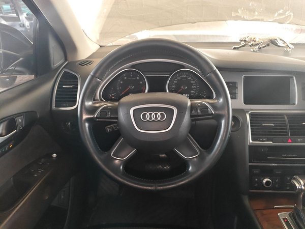Audi Q7 2015 35 TFSI Ambition Edition, 2015 года