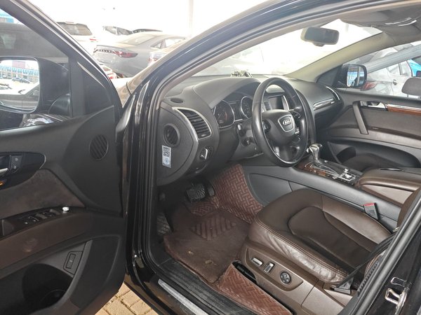 Audi Q7 2015, 149300 км, за 12015 USD - фото 13