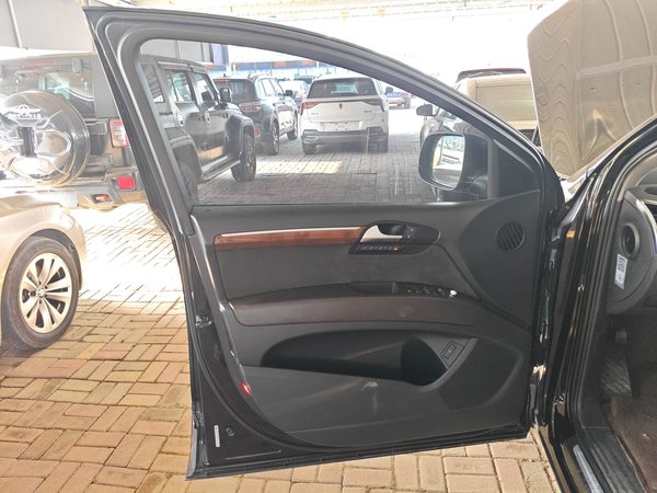 Audi Q7 2015, 149300 км, за 12015 USD - фото 17