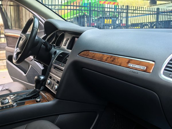 Audi Q7 2015, 159600 км, за 15871 USD - фото 21