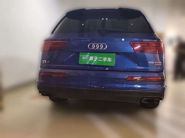 Audi Q7 2016, 197000 км, за 17890 USD