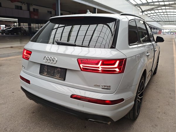 Audi Q7 2016, 172800 км, за 22001 USD - фото 6
