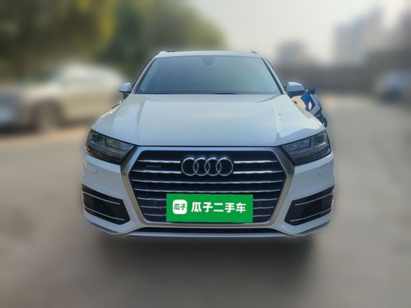 Audi Q7 2018, 137900 км, за 25389 USD