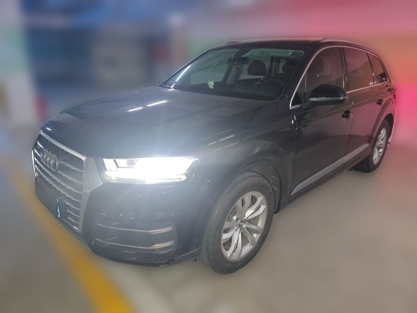Audi Q7 · 2019 год