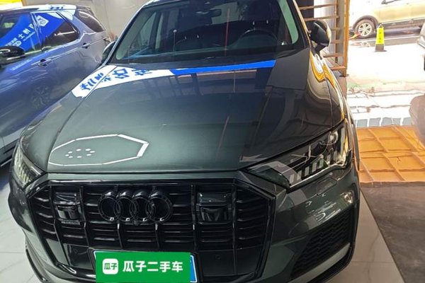 Audi Q7 2022, 73600 км, за 47898 USD