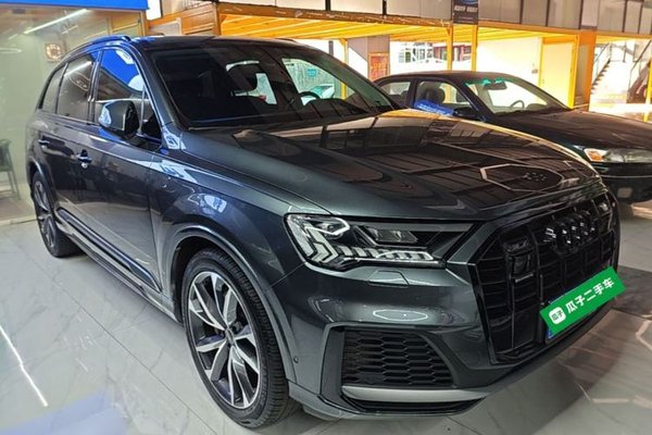 Audi Q7 2022, 73600 км, за 47898 USD