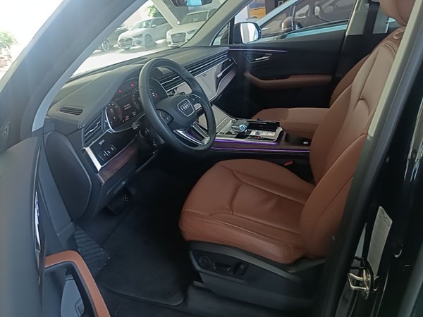 Audi Q7 2024, 7000 км, за 59734 USD - фото 19