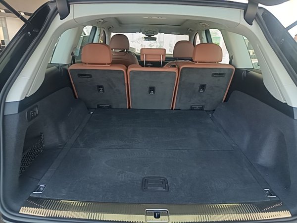 Audi Q7 2024, 7000 км, за 59734 USD - фото 22