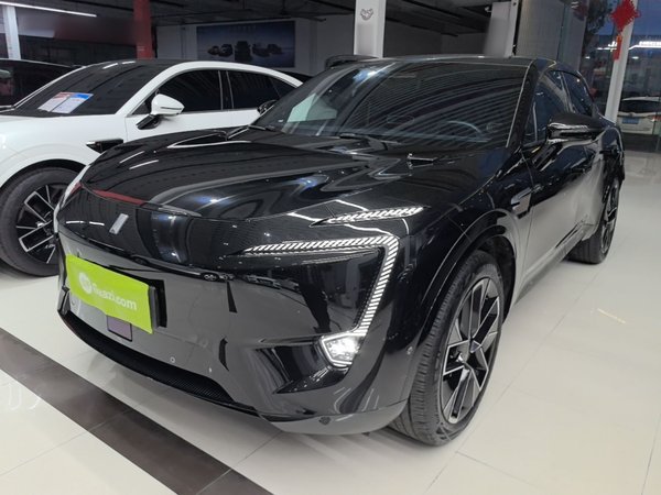 Avatr 11 · 2023 год