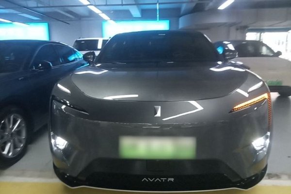 Avatr 11 2024, 17400 км, за 31423 USD