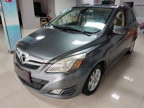 BAIC E Series · 2012 год