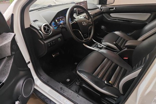 BAIC New Energy EC5 2019, 70400 км, за 6771 USD - фото 12