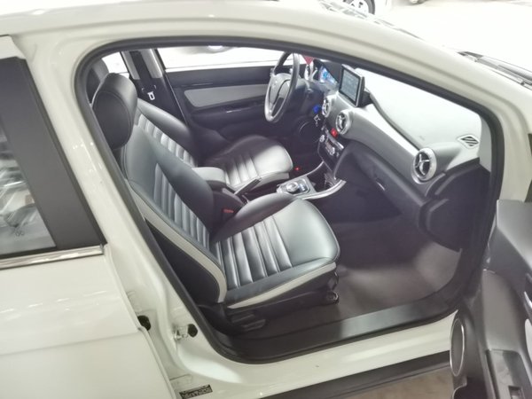 BAIC New Energy EC5 2019, 73200 км, за 6799 USD - фото 23