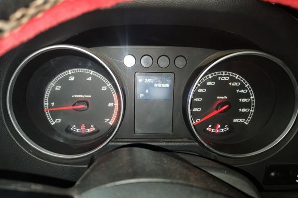 BAIC Off-Road BJ40 2016, 122600 км, за 8343 USD - фото 10