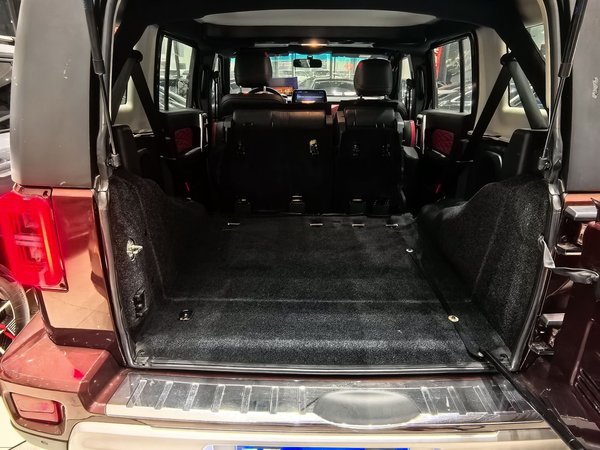 BAIC Off-Road BJ40 2018, 116400 км, за 9576 USD - фото 17