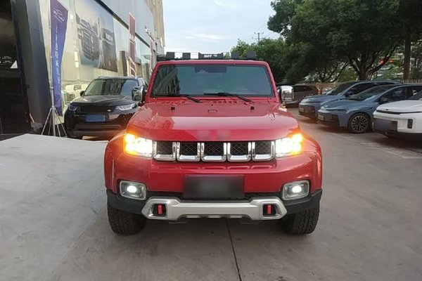 BAIC Off-Road BJ40 2019, 72700 км, за 12200 USD