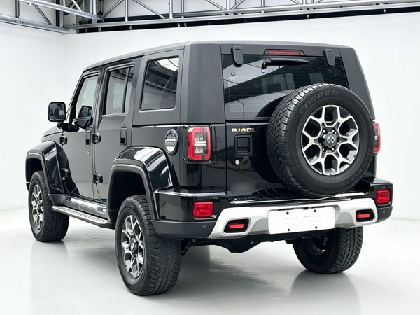 BAIC Off-Road BJ40 2019, 53200 км, за 12508 USD