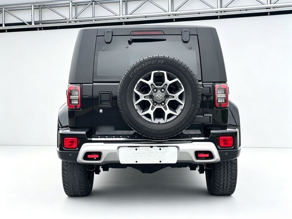 BAIC Off-Road BJ40 2019, 53200 км, за 12508 USD - фото 7