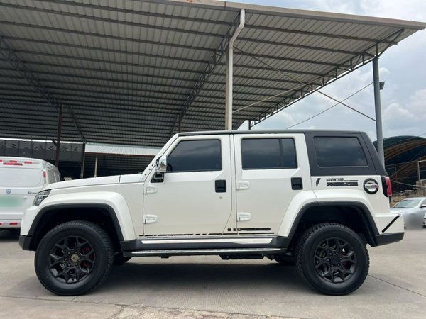 BAIC Off-Road BJ40 2023, 32300 км, за 20373 USD