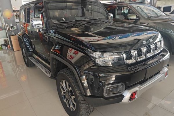 BAIC Off-Road BJ40 2024, 29700 км, за 17158 USD