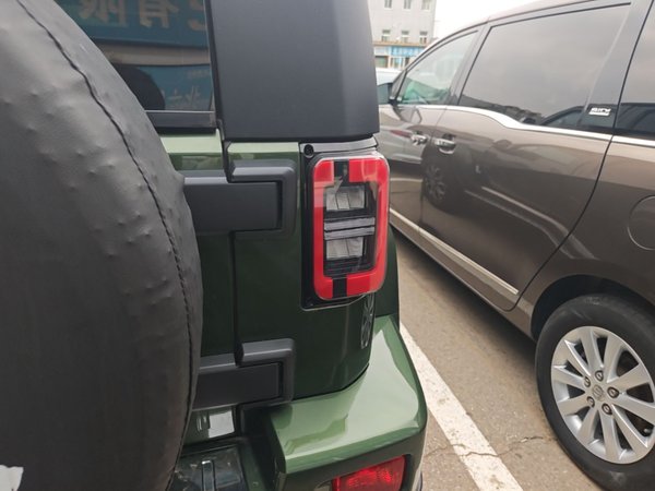 BAIC Off-Road BJ40 2024, 2200 км, за 18338 USD - фото 9
