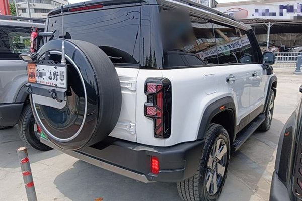 BAIC Off-Road BJ40 Electric Drive 2025, 8200 км, за 25613 USD - фото 6