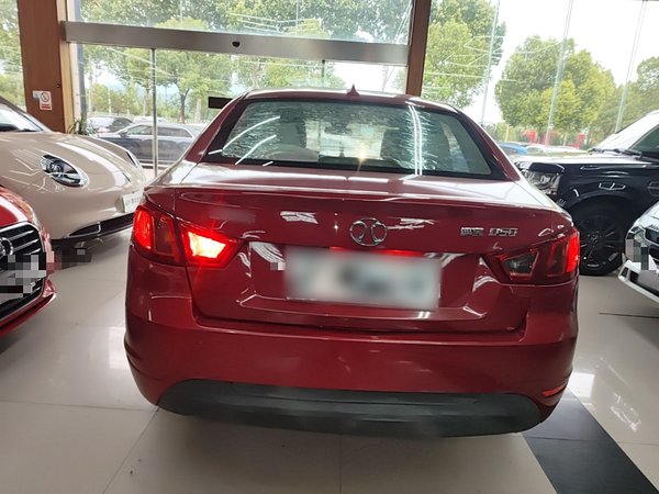 BAIC Senova D50 2014, 67600 км, за 3139 USD