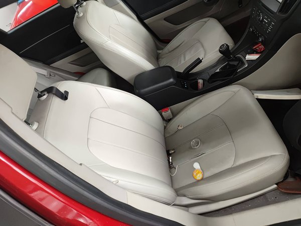 BAIC Senova D50 2014, 67600 км, за 3139 USD - фото 23