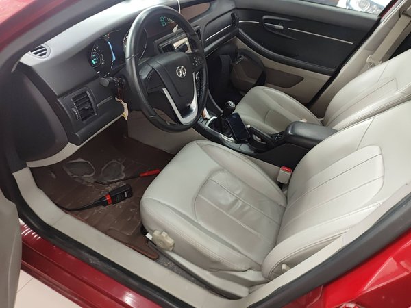 BAIC Senova D50 2014, 67600 км, за 3139 USD - фото 18