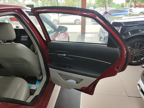 BAIC Senova D50 2014, 67600 км, за 3139 USD - фото 25