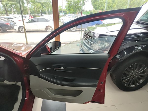 BAIC Senova D50 2014, 67600 км, за 3139 USD - фото 24