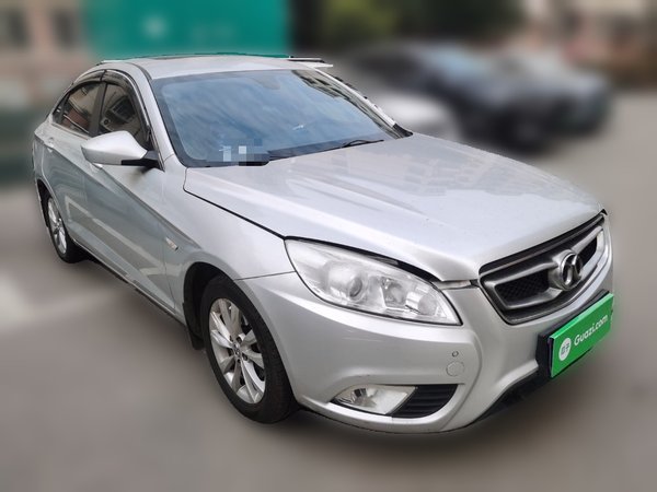 BAIC Senova D50 2015, 179400 км, за 2623 USD