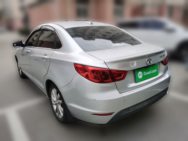 BAIC Senova D50 2015, 179400 км, за 2623 USD