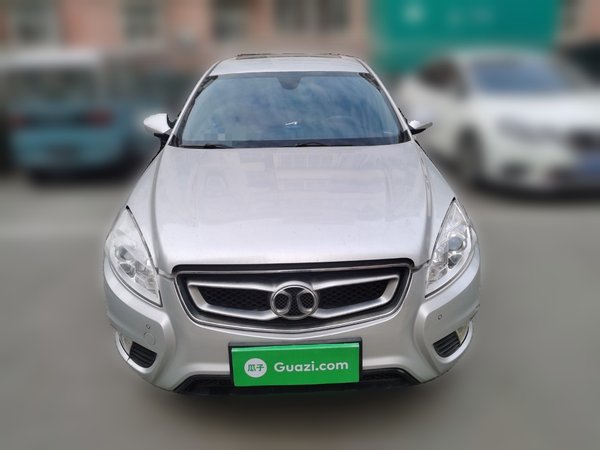 BAIC Senova D50 2015, 179400 км, за 2623 USD