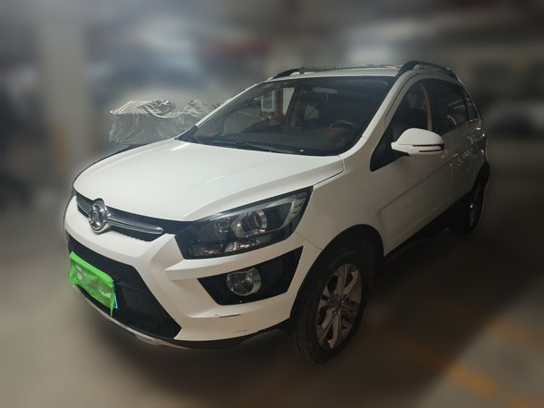 BAIC Senova X25 · 2015 год