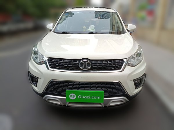 BAIC Senova X35 2016 1.5L Manual Elite Edition, 2016 года