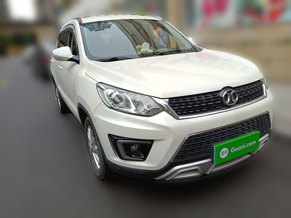 BAIC Senova X35 2016 1.5L Manual Elite Edition, 2016 года