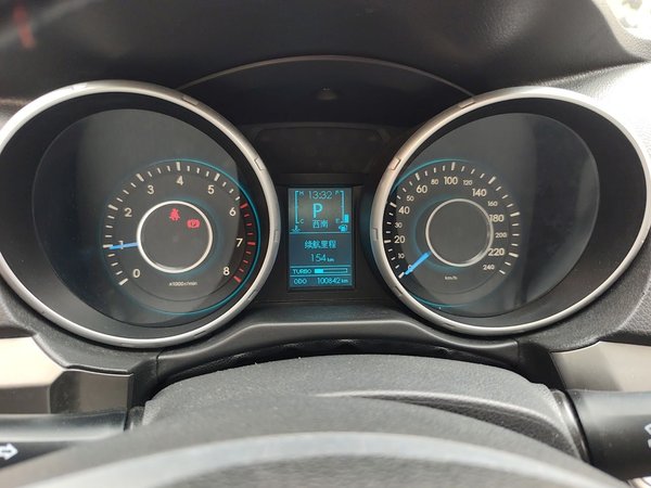 BAIC Senova X65 2015, 100800 км, за 3869 USD