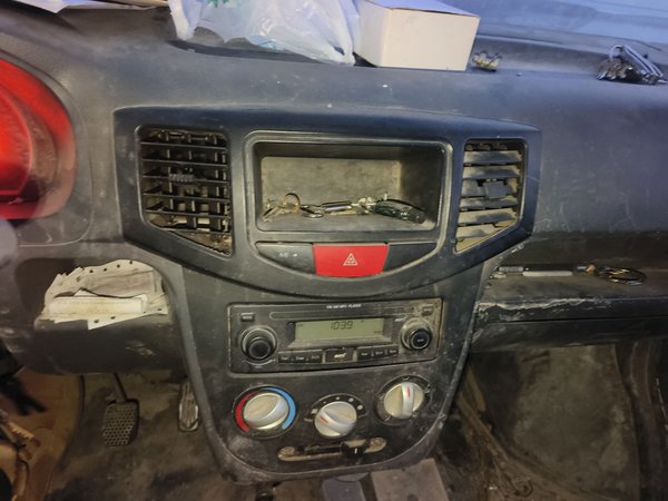 BAIC Weiwang 306 2011, 140000 км, за 2536 USD - фото 14