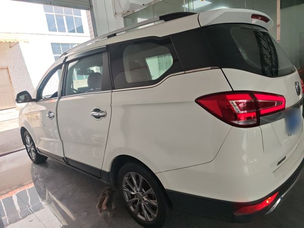 BAIC Weiwang M50F 2017, 70900 км, за 3773 USD