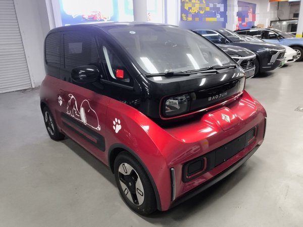 Baojun E300 2020, 42100 км, за 6076 USD